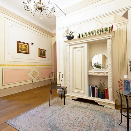 Maggio By Interhome * Florence