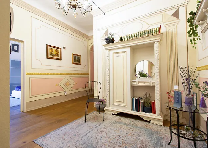 Bellevue Palazzo Pitti By Interhome * Florence